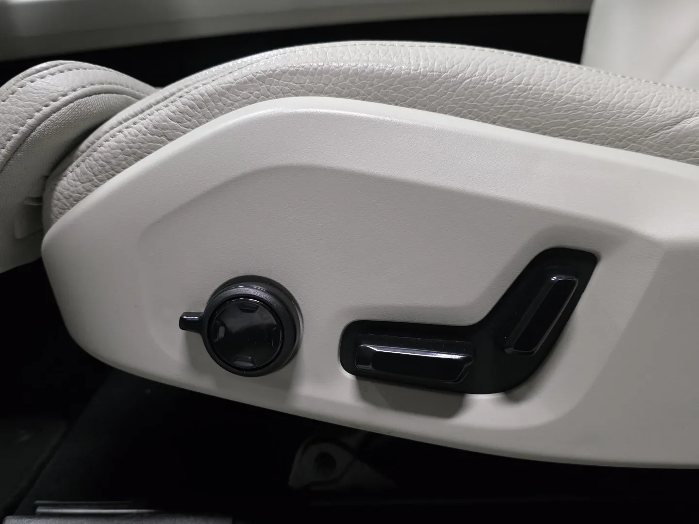 Autokuva 17 - SPV-480