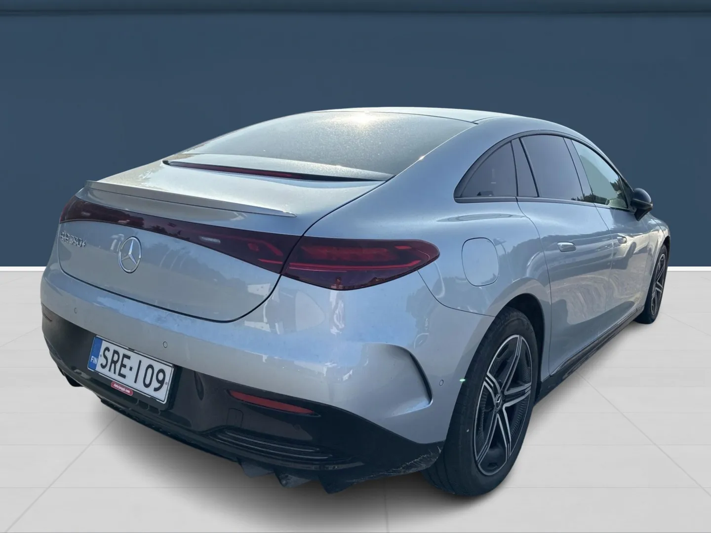 Autokuva 4 - SRE-109