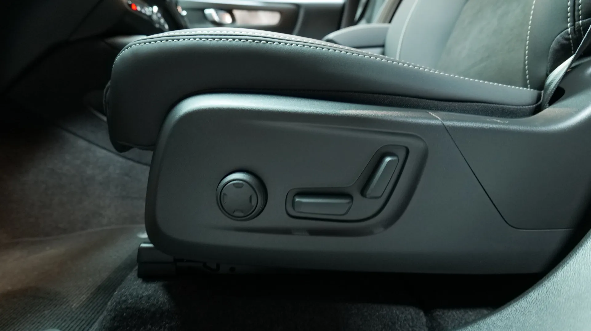 Autokuva 10 - SRH-863