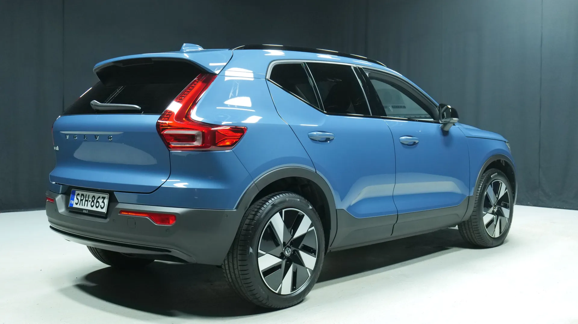 Autokuva 3 - SRH-863