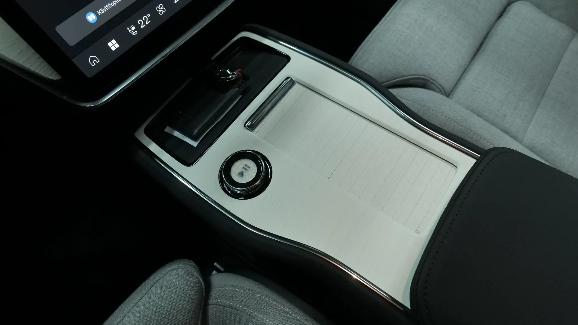 Autokuva 9 - SRJ-865