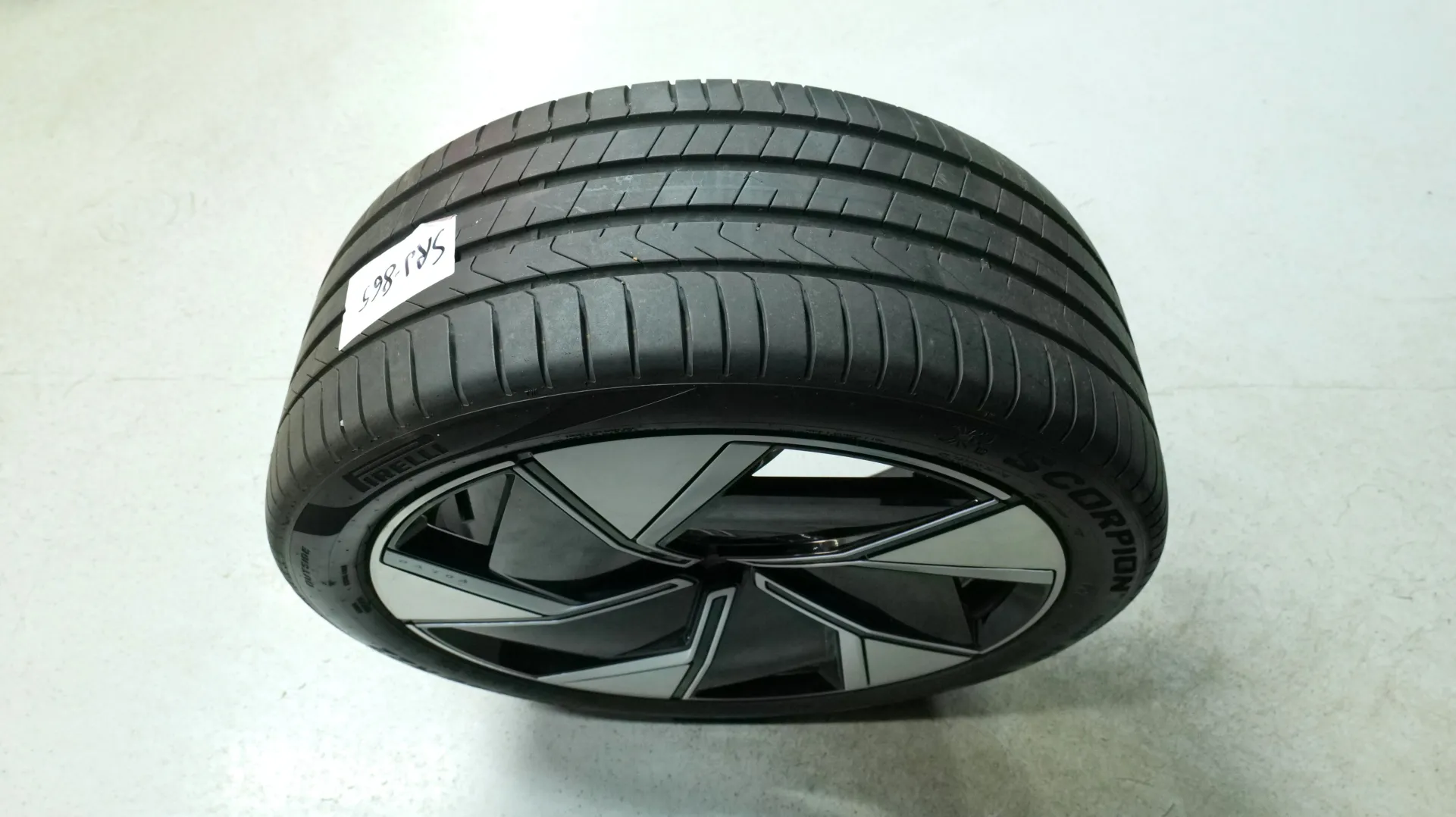 Autokuva 21 - SRJ-865