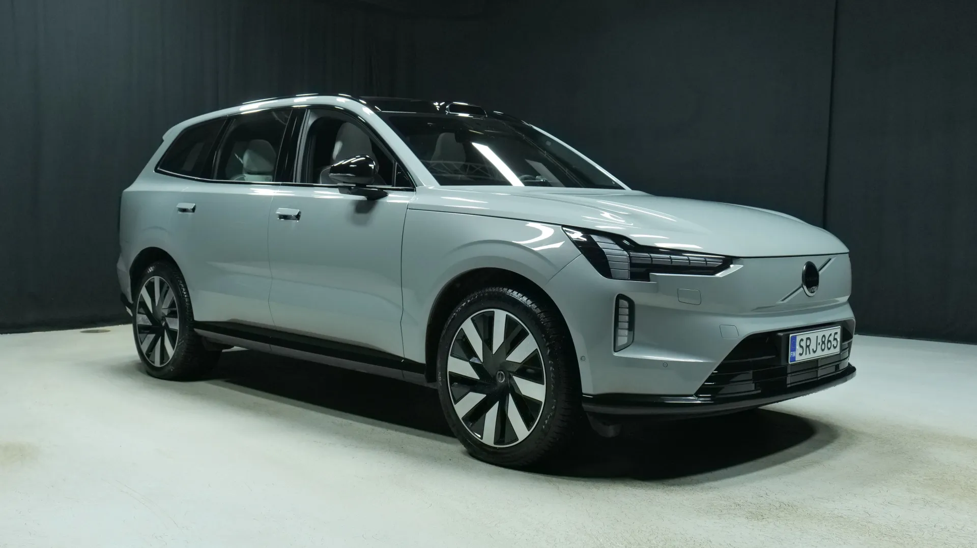 Autokuva 5 - SRJ-865