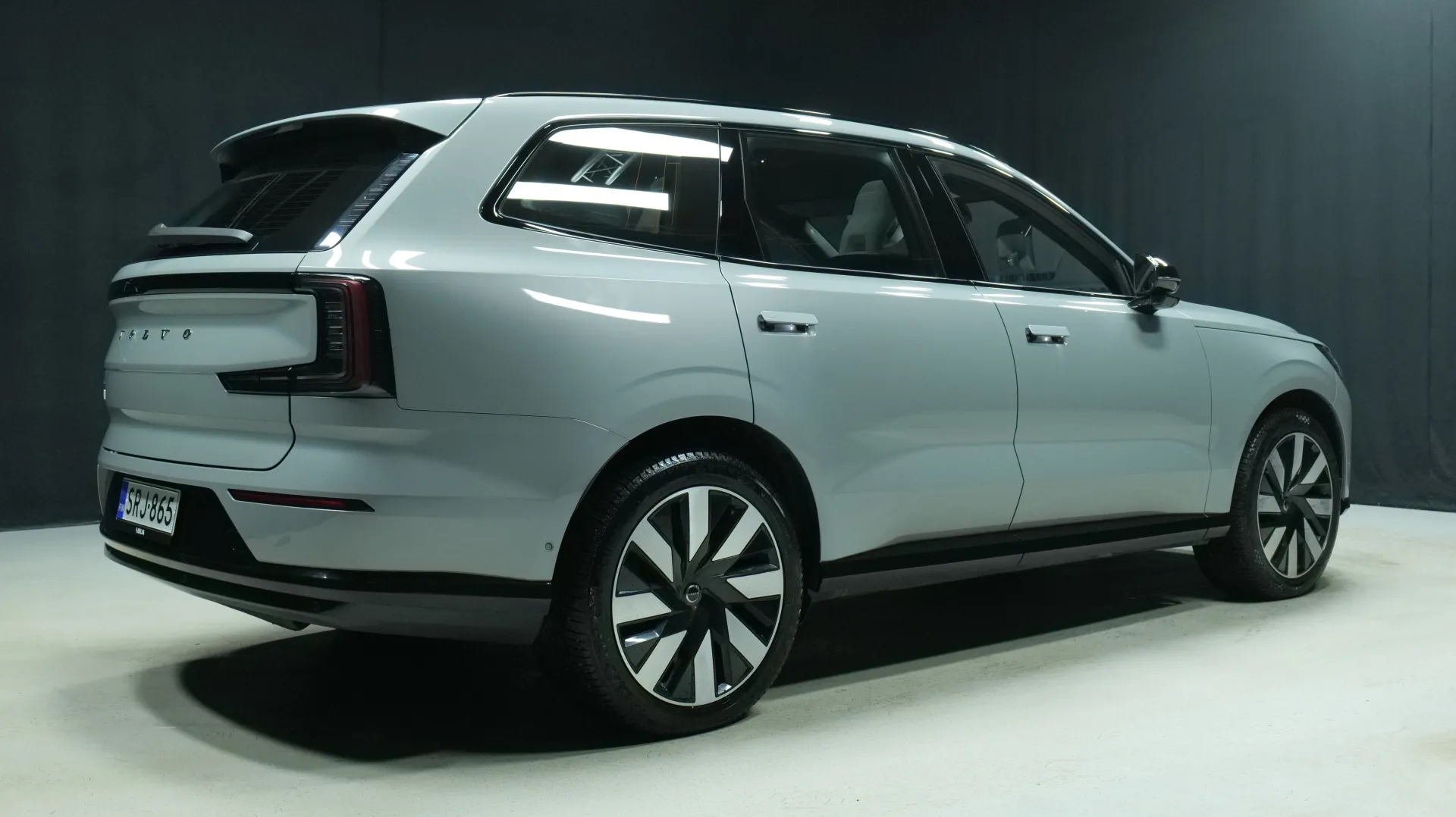 Autokuva 3 - SRJ-865