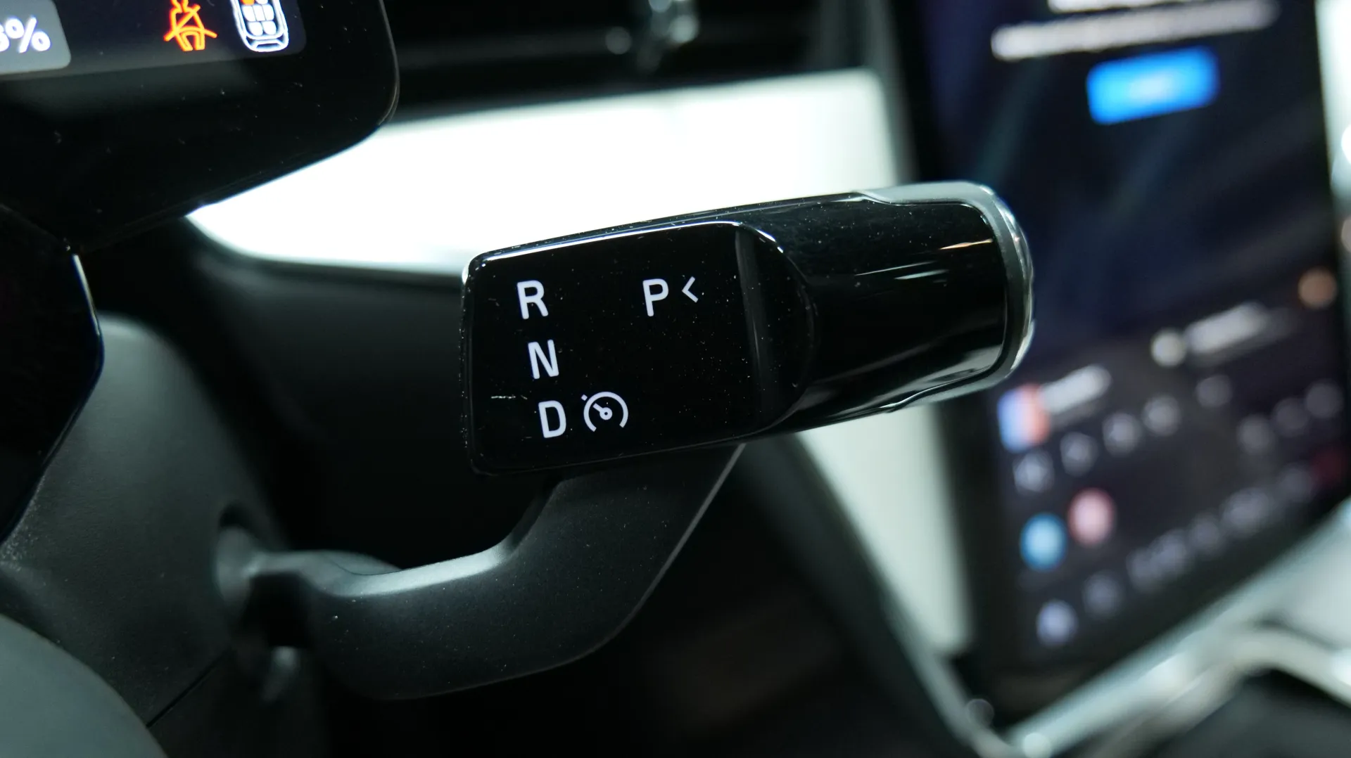 Autokuva 10 - SRJ-867