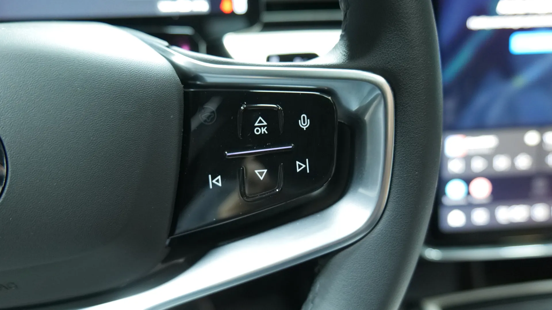 Autokuva 7 - SRJ-867