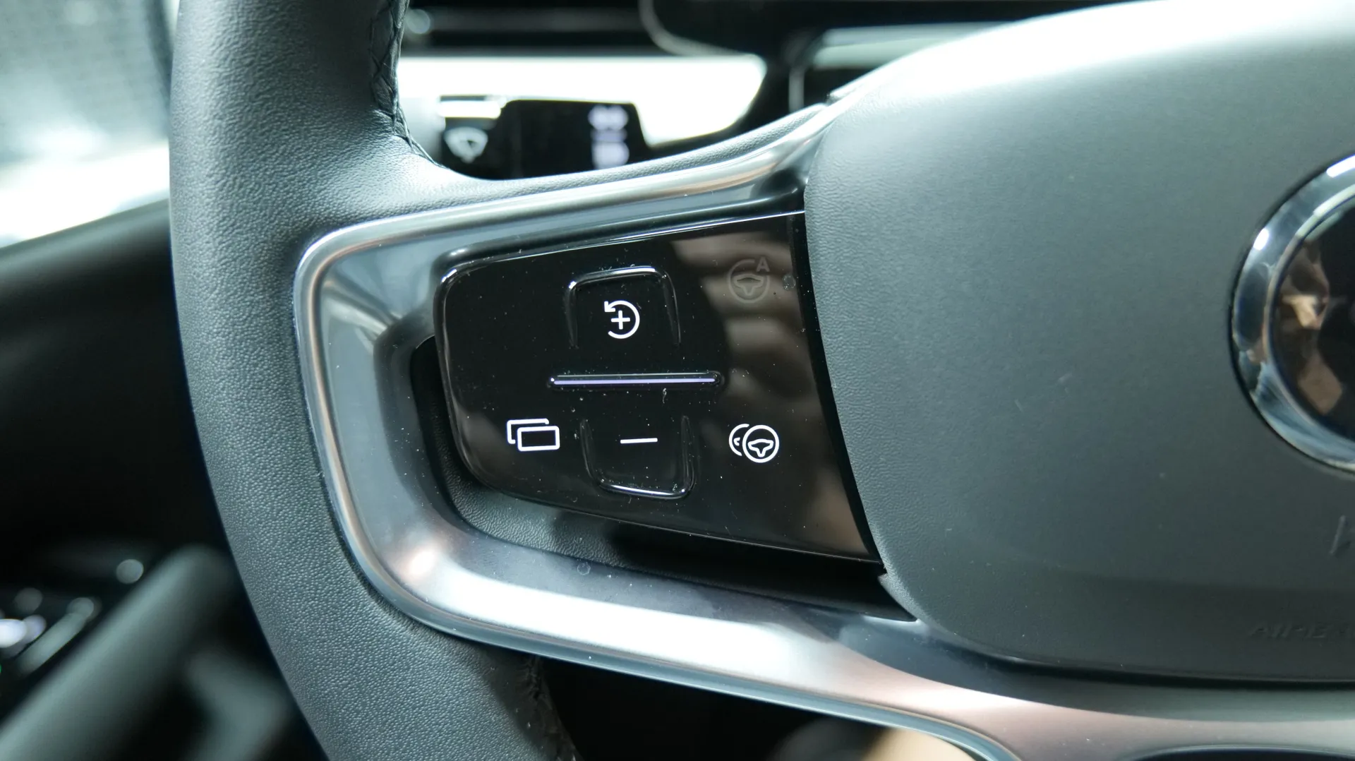 Autokuva 9 - SRJ-867