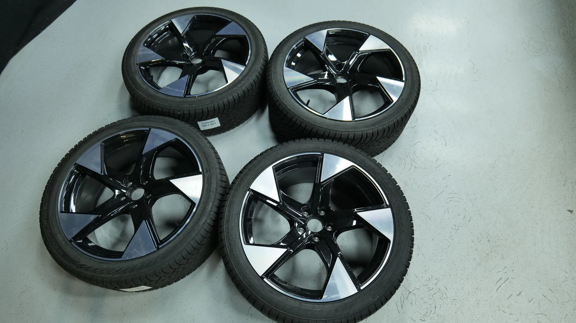 Autokuva 29 - SRJ-867