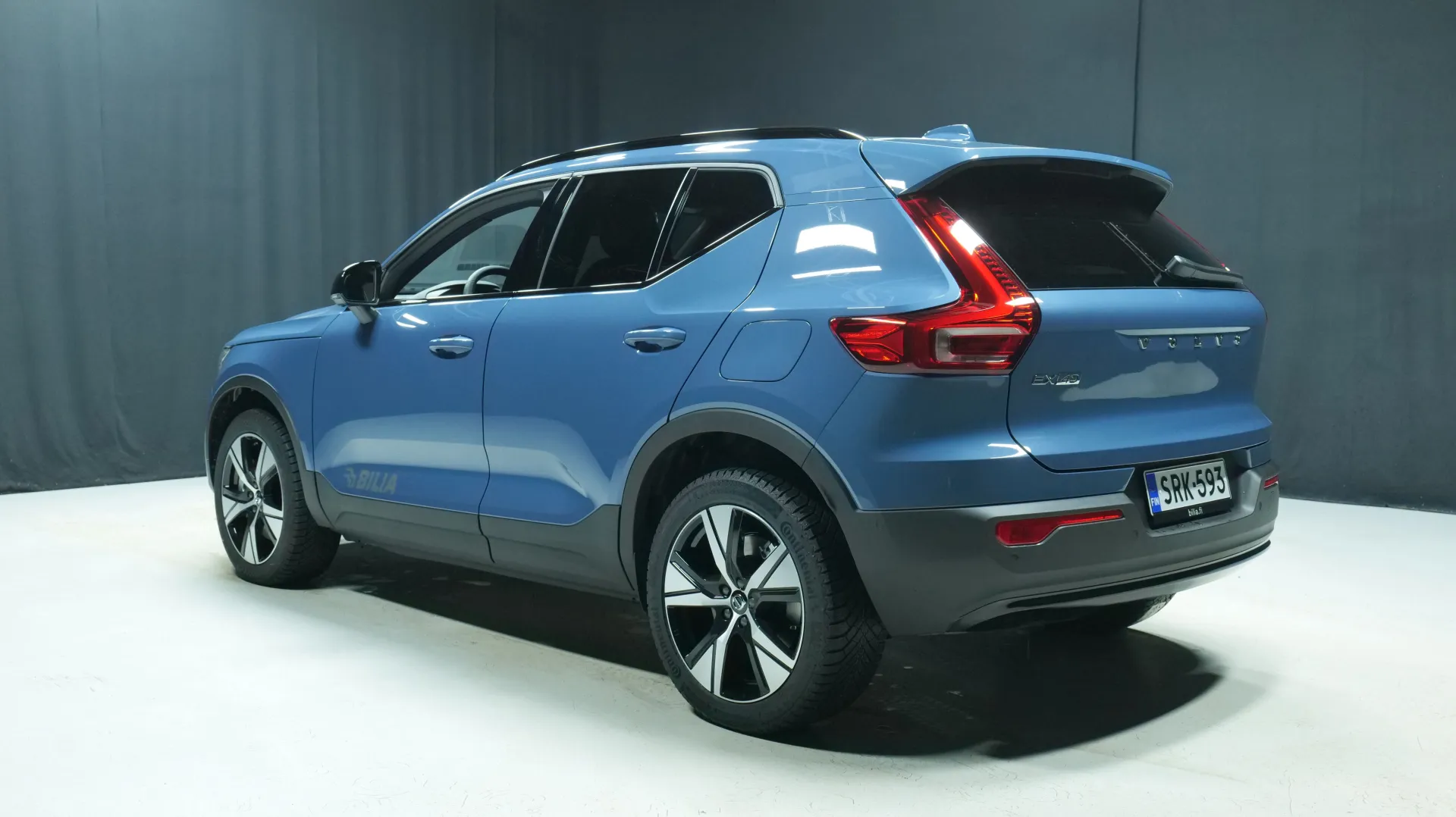 Autokuva 2 - SRK-593