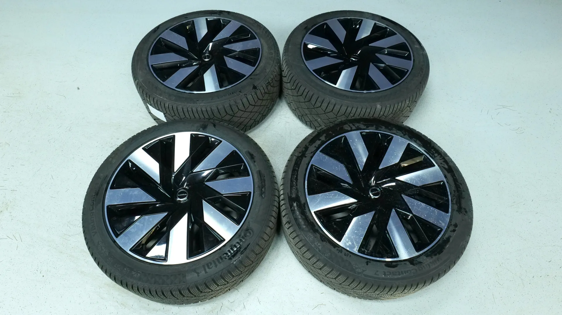 Autokuva 20 - SRL-331