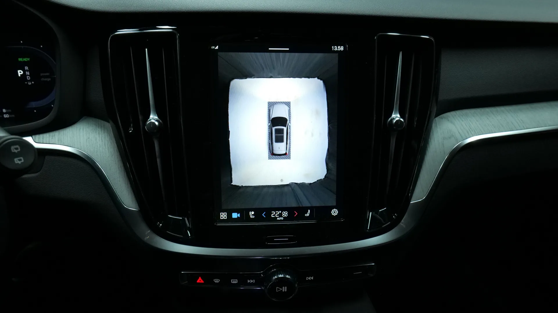 Autokuva 7 - SRL-345