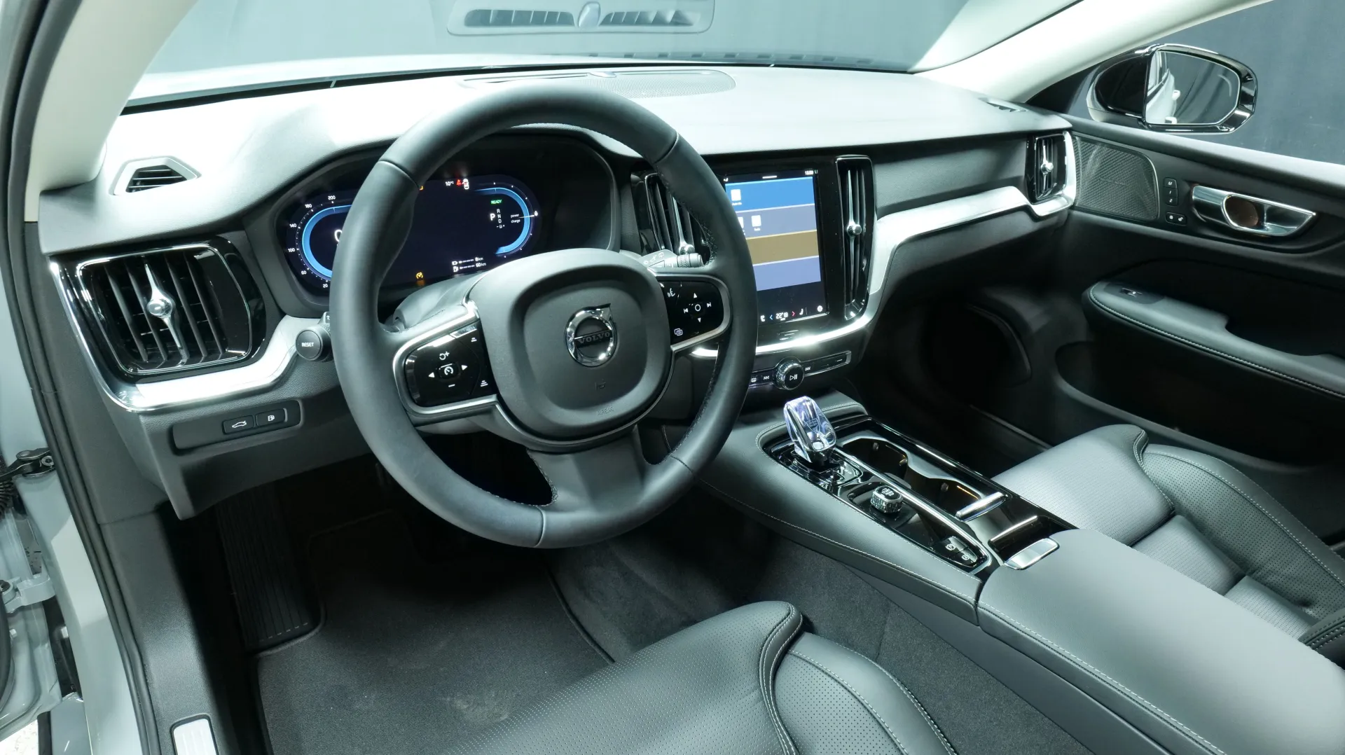 Autokuva 13 - SRL-345