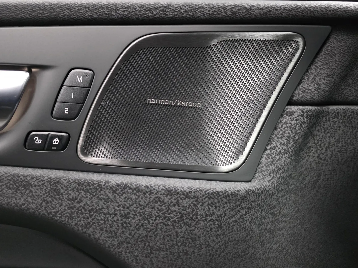 Autokuva 14 - SRP-912