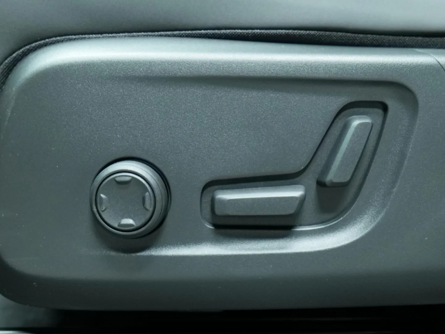 Autokuva 14 - SRR-408