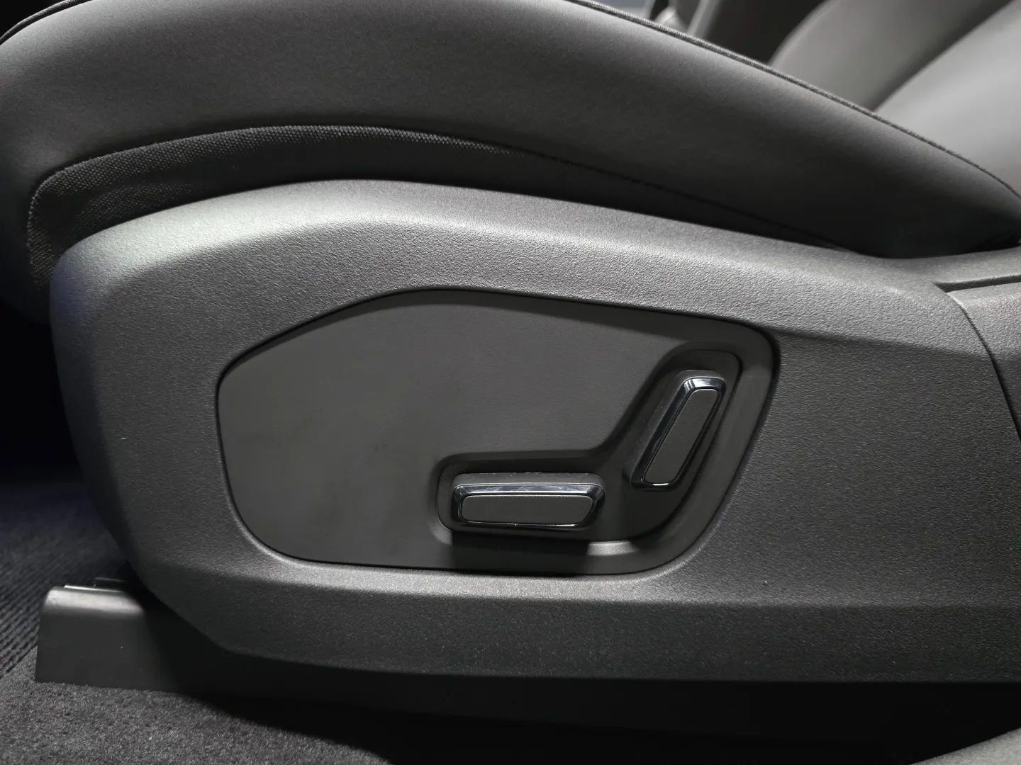 Autokuva 15 - SRR-424