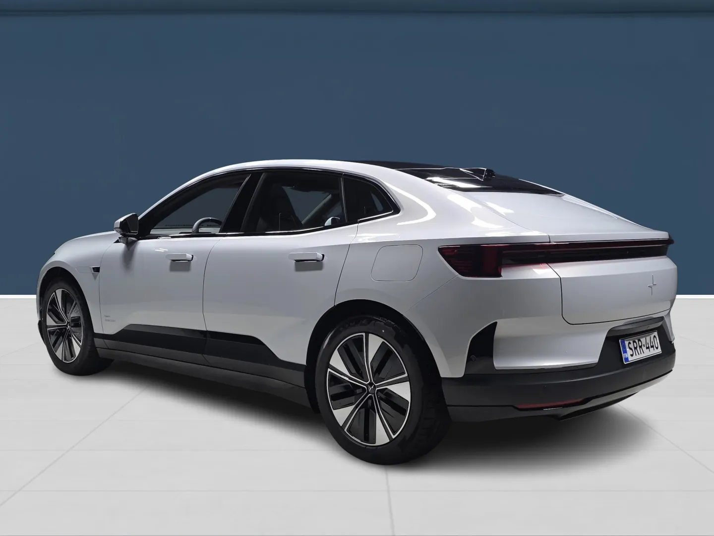 Autokuva 6 - SRR-440