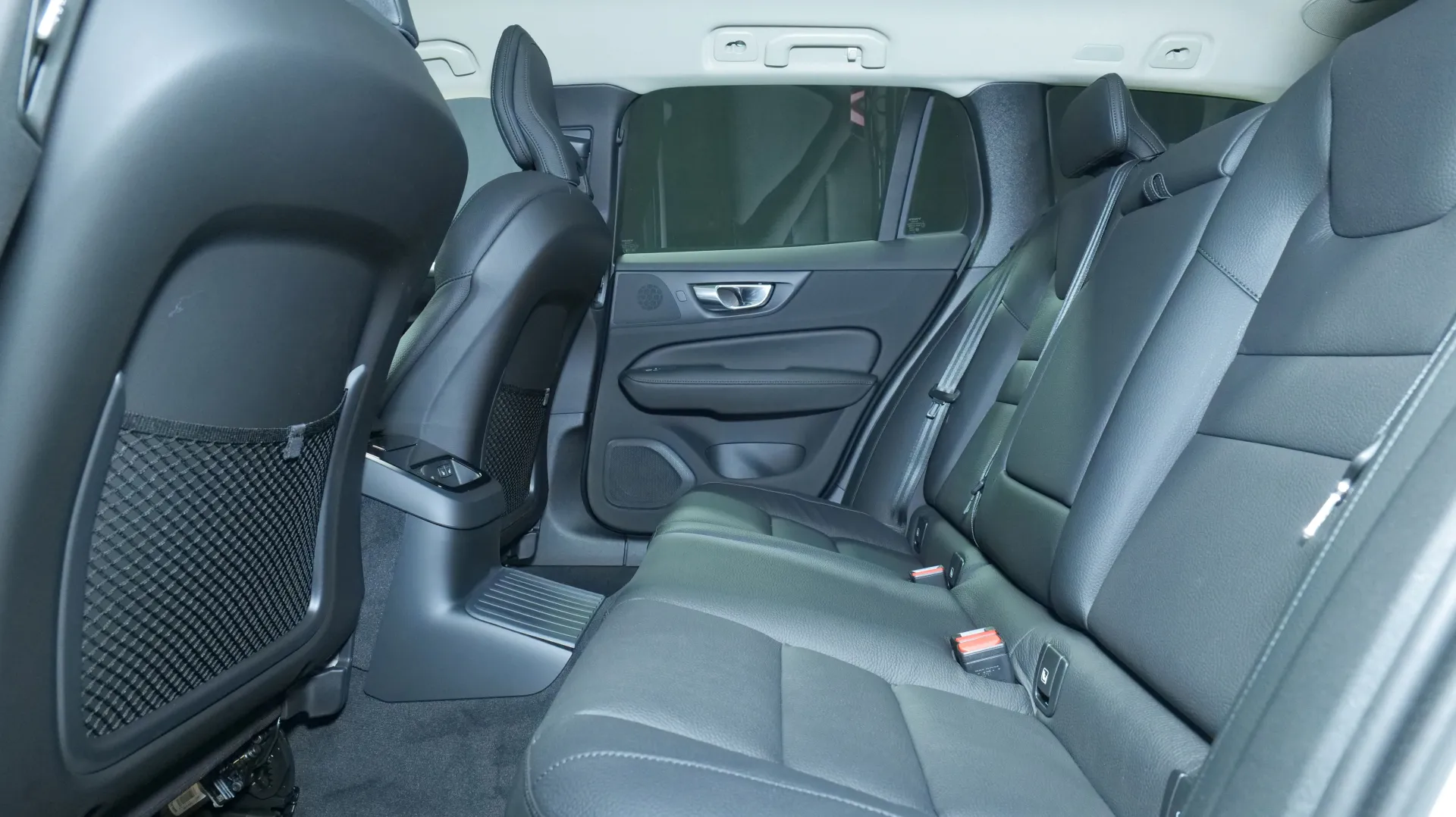 Autokuva 16 - SRR-622