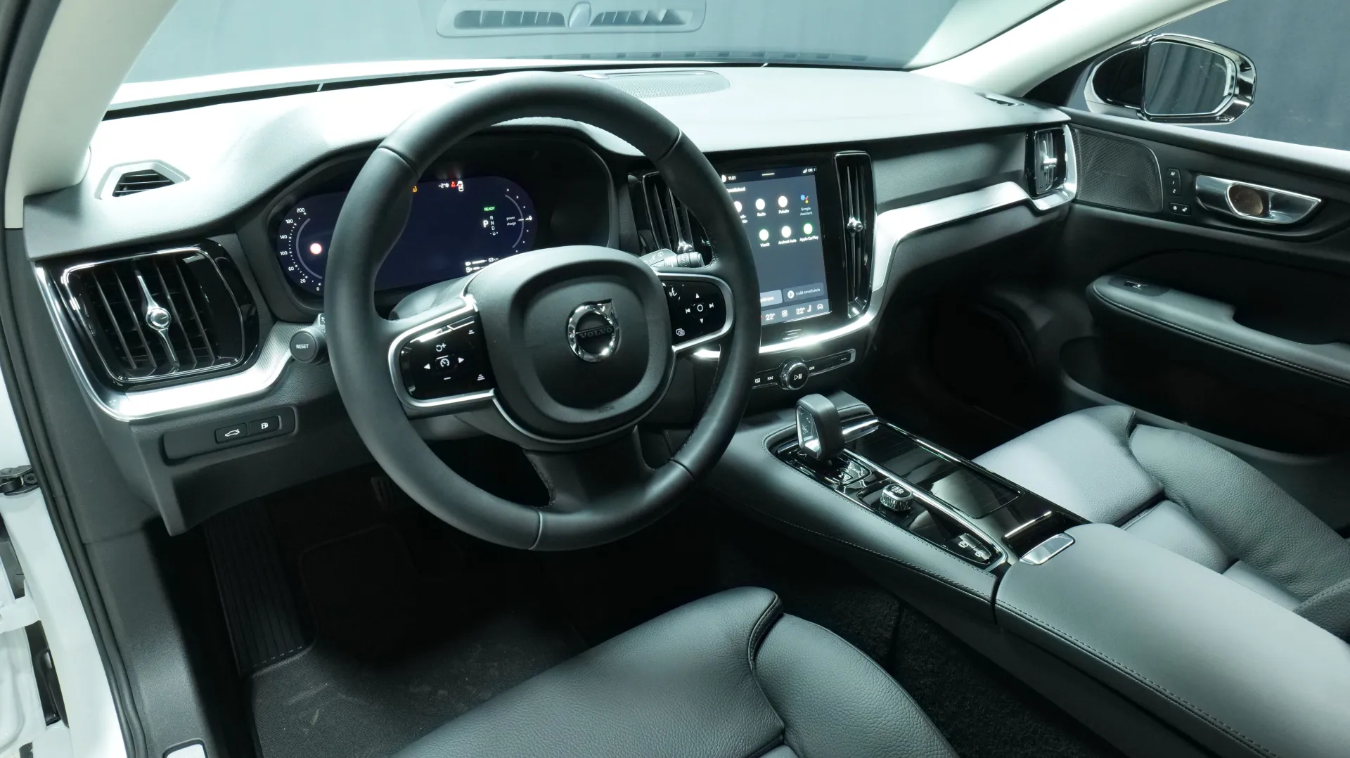 Autokuva 13 - SRR-622