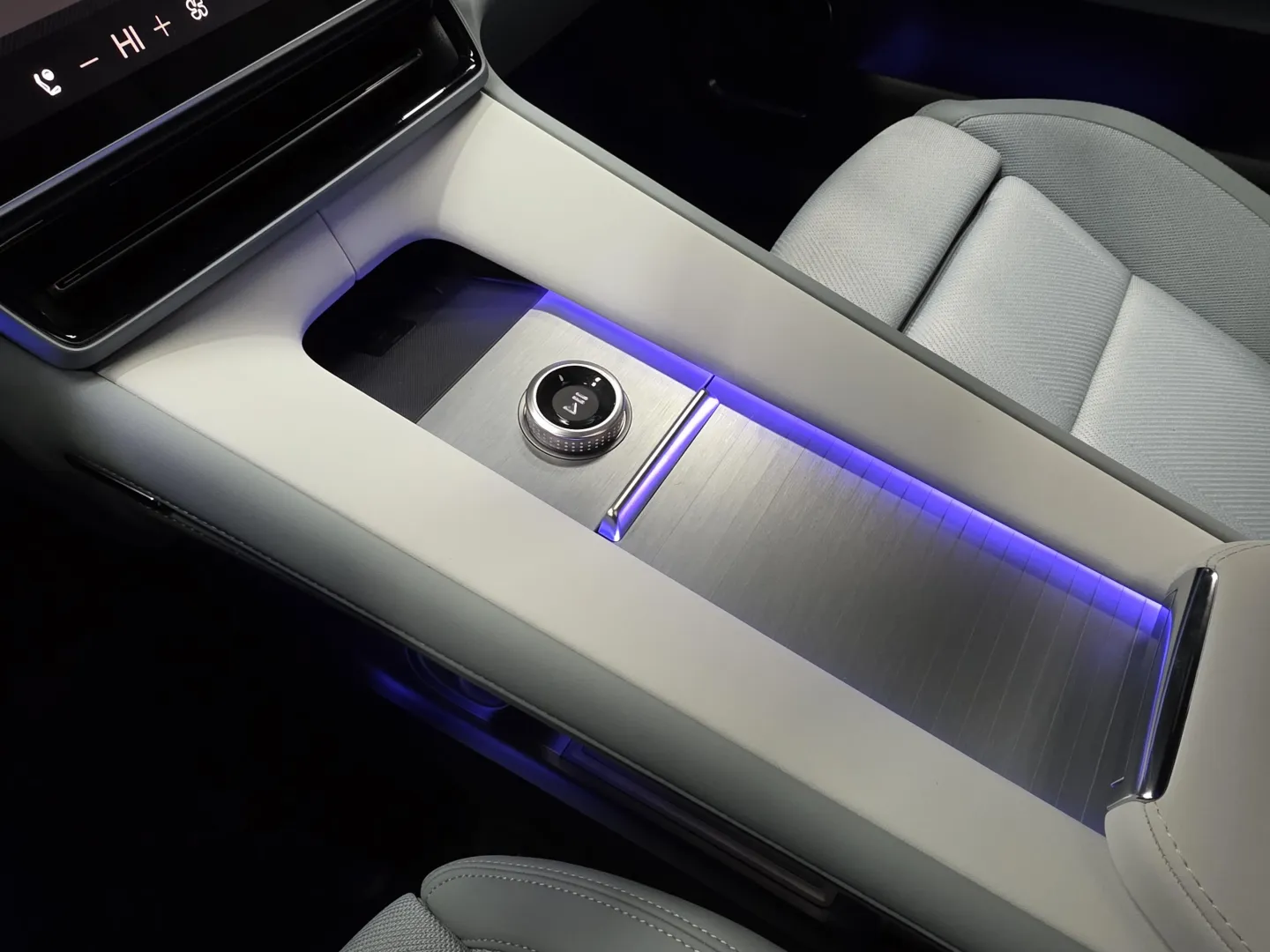 Autokuva 14 - SRU-456