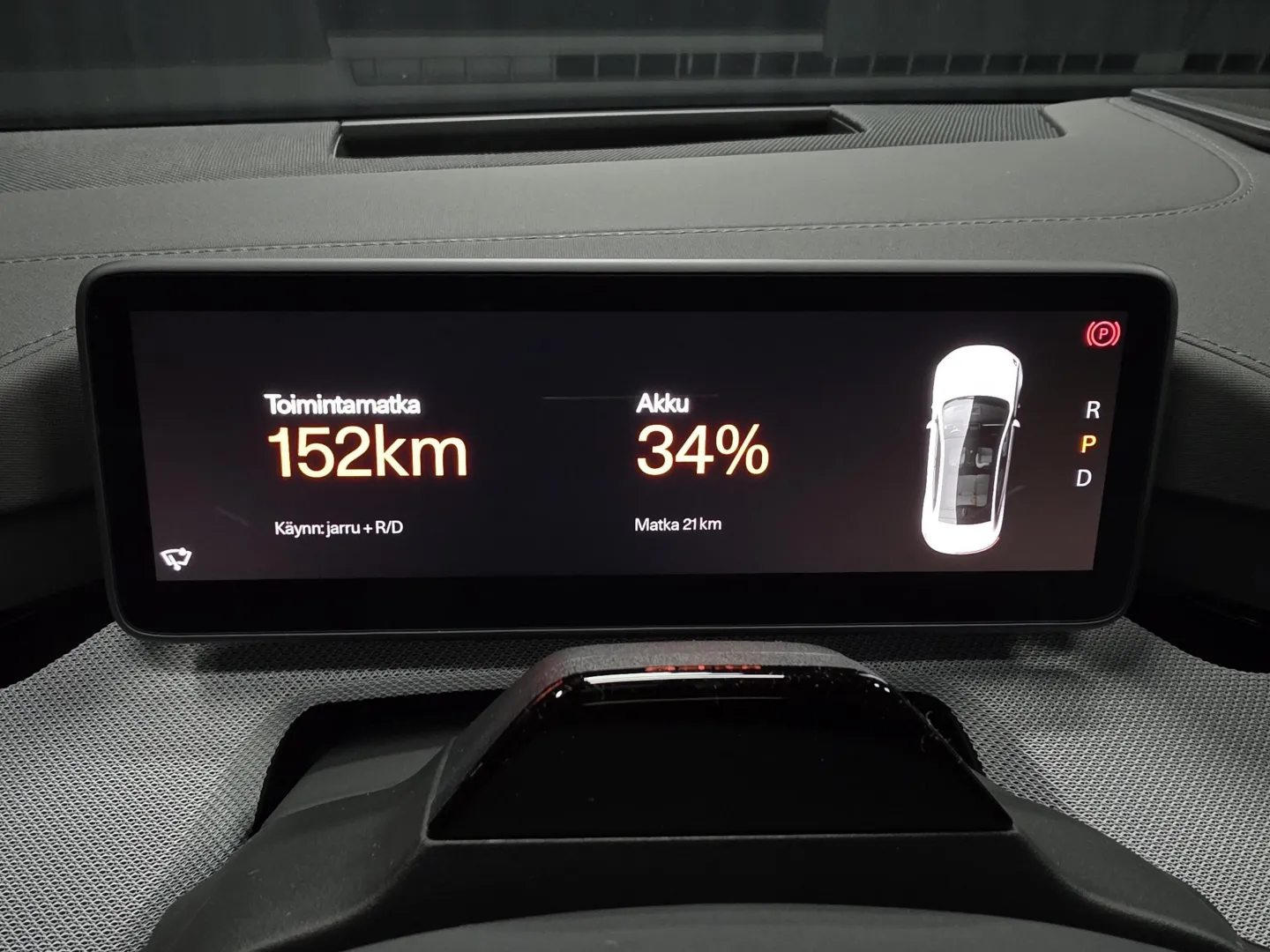 Autokuva 7 - SRU-456