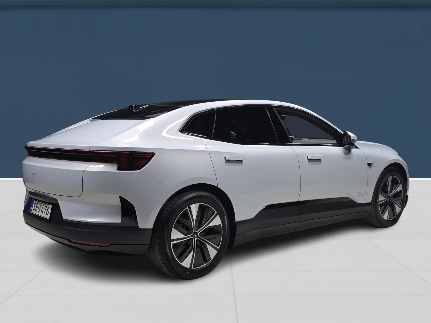 Autokuva 4 - SRU-476