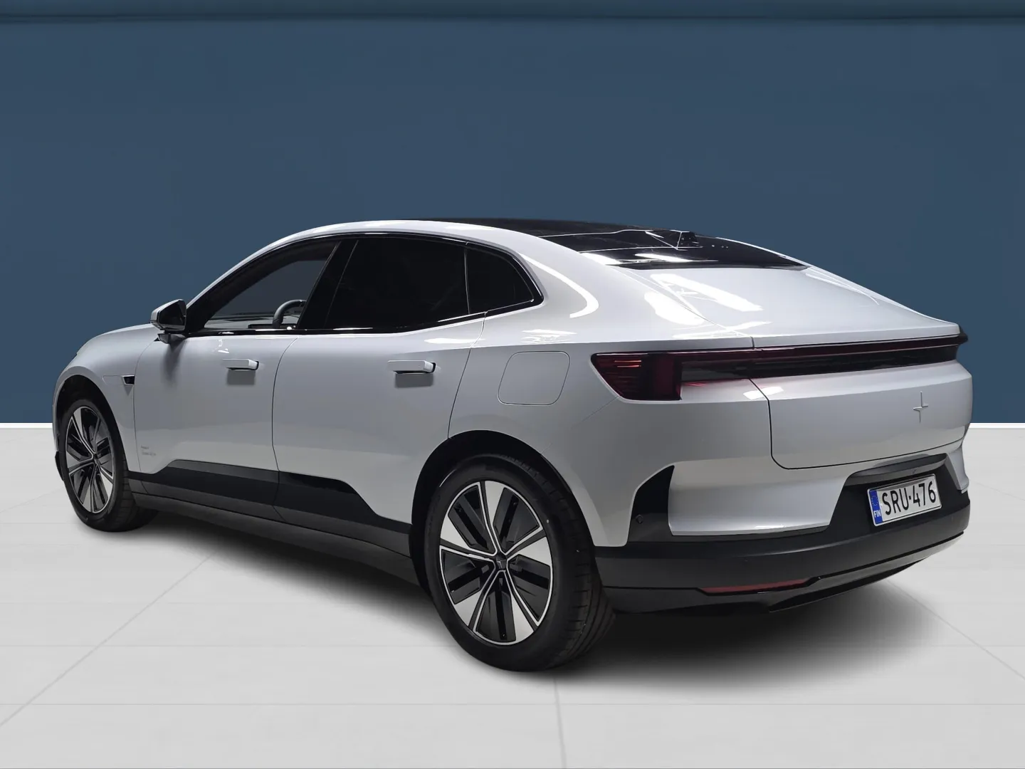 Autokuva 6 - SRU-476