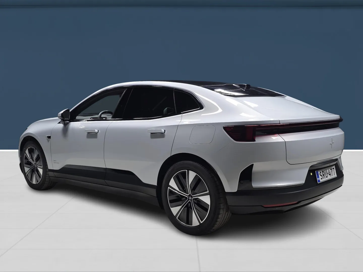 Autokuva 6 - SRU-477