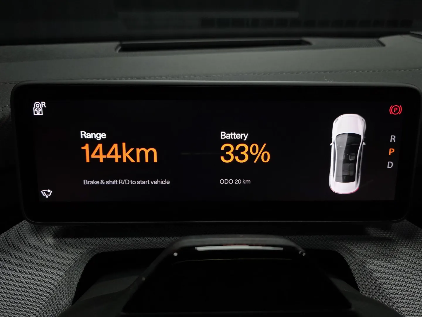 Autokuva 7 - SRU-477