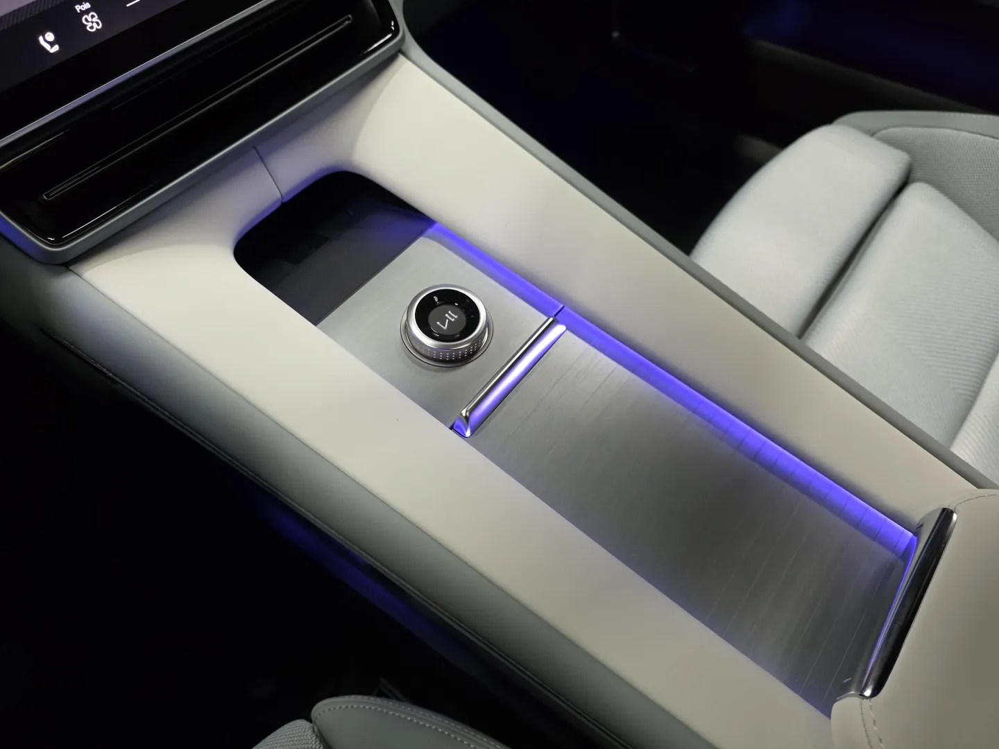 Autokuva 14 - SRU-506