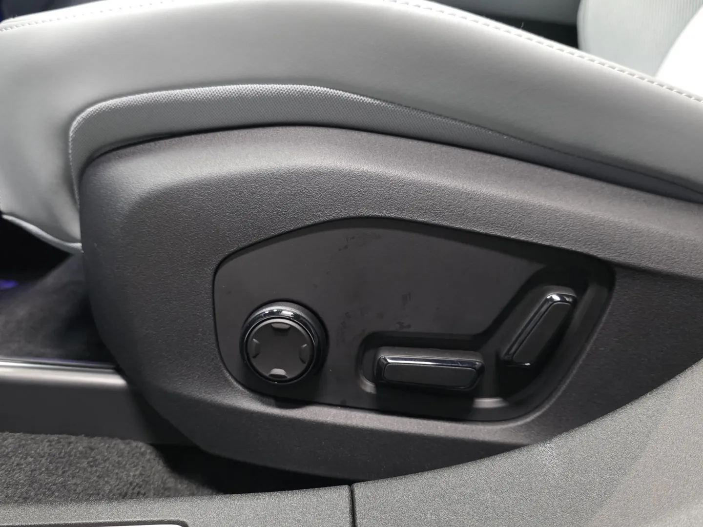 Autokuva 15 - SRU-506