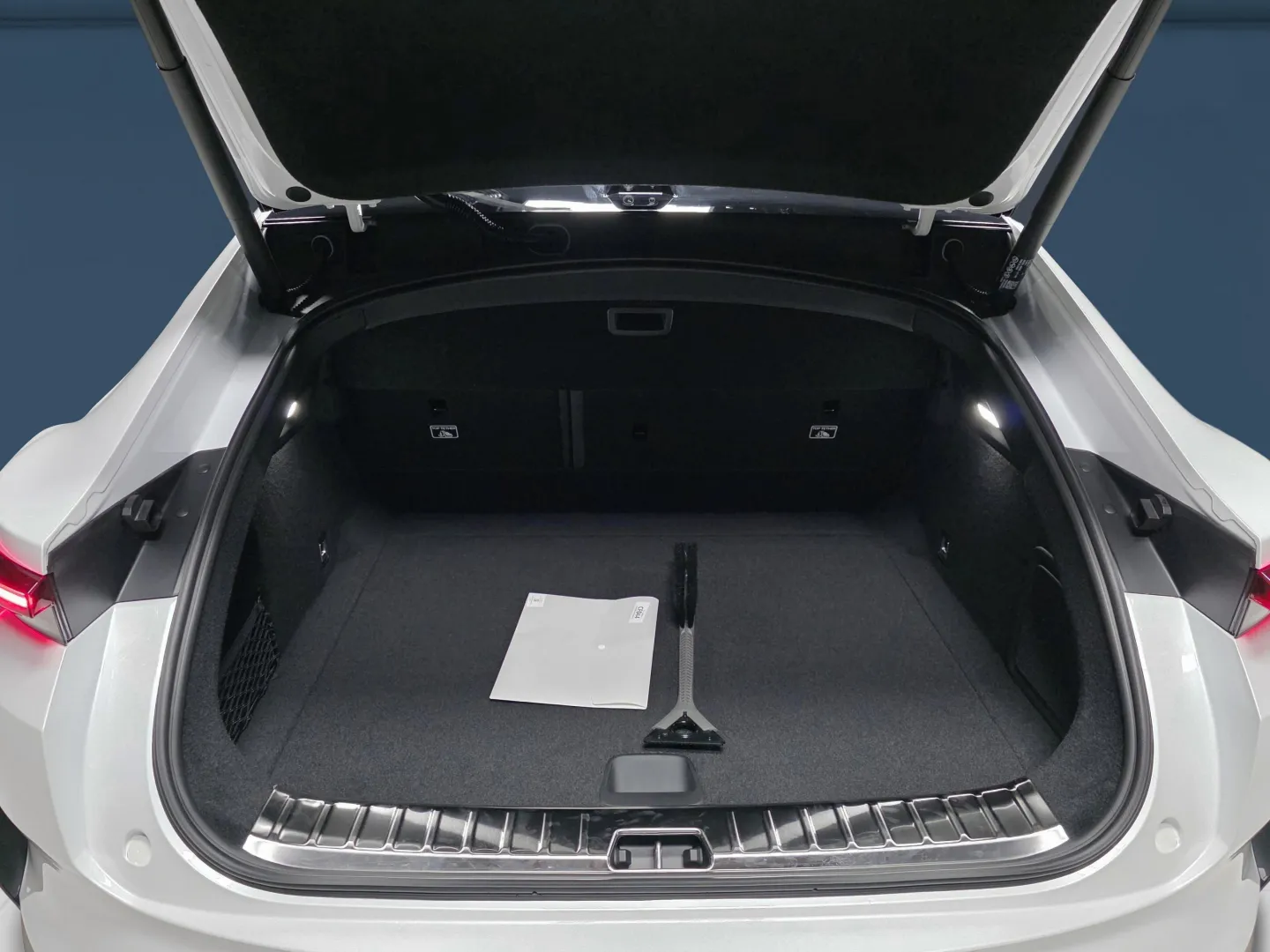 Autokuva 11 - SRU-506