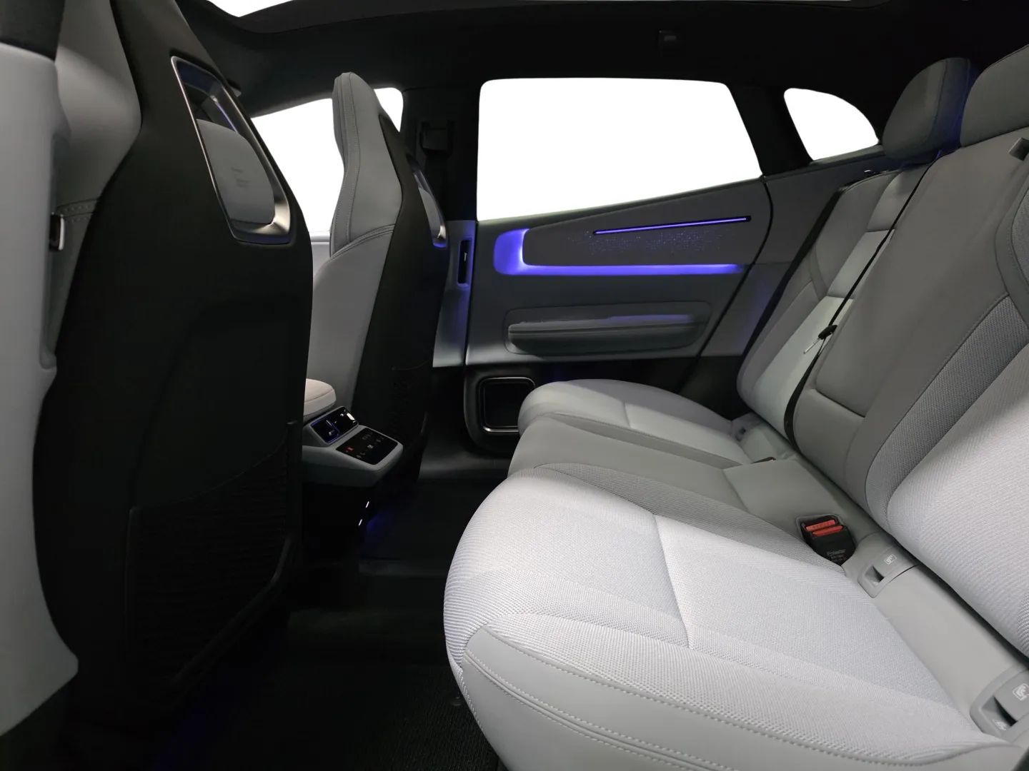 Autokuva 9 - SRU-506