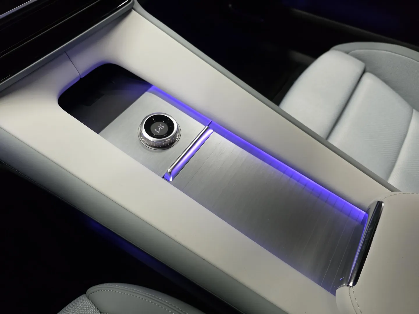 Autokuva 14 - SRU-512