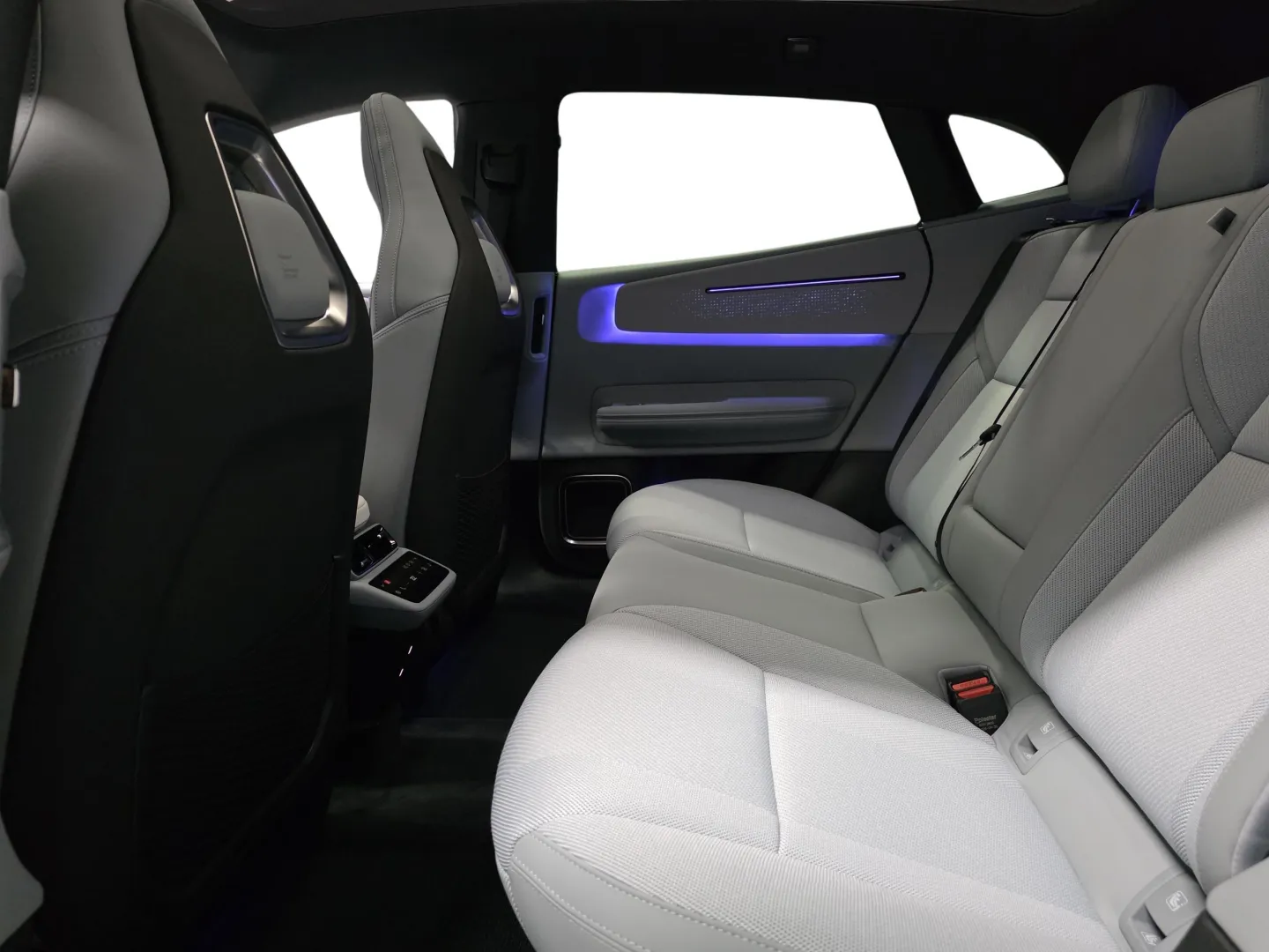 Autokuva 9 - SRU-512