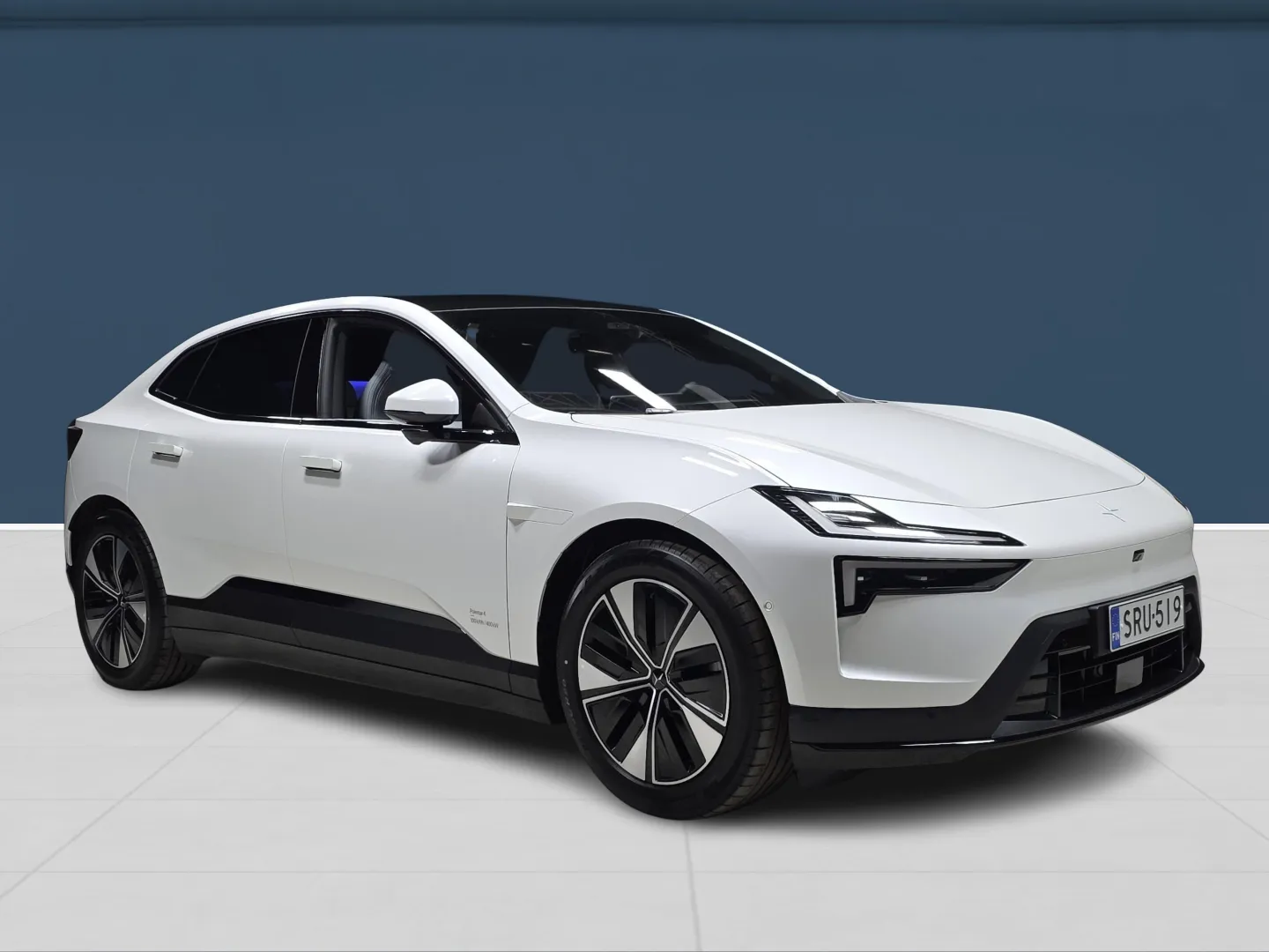 Autokuva 3 - SRU-519