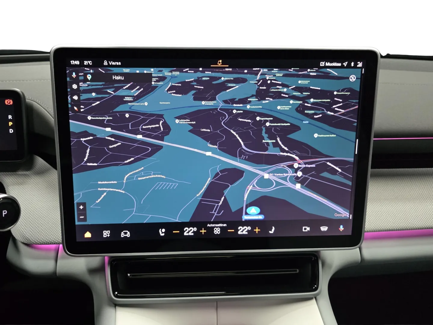 Autokuva 12 - SRU-522