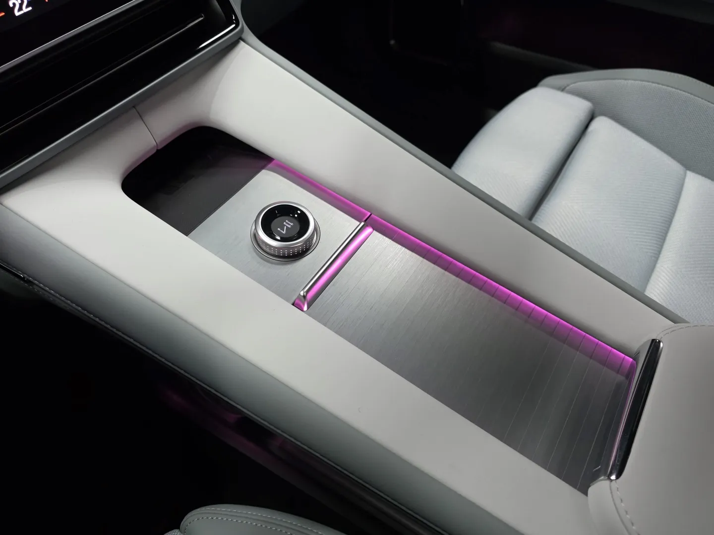 Autokuva 14 - SRU-522