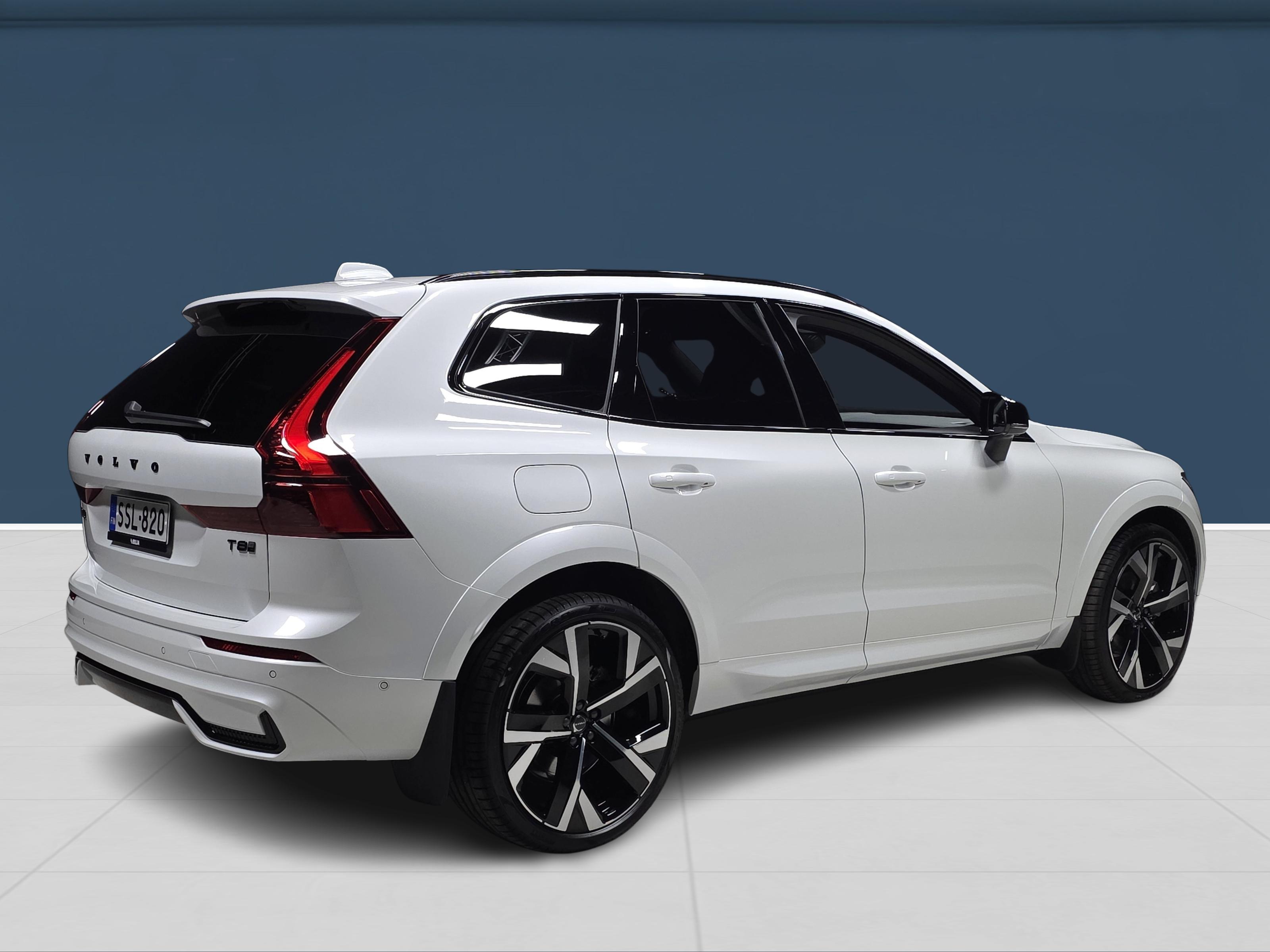 Volvo XC60 2027, photo 4/17