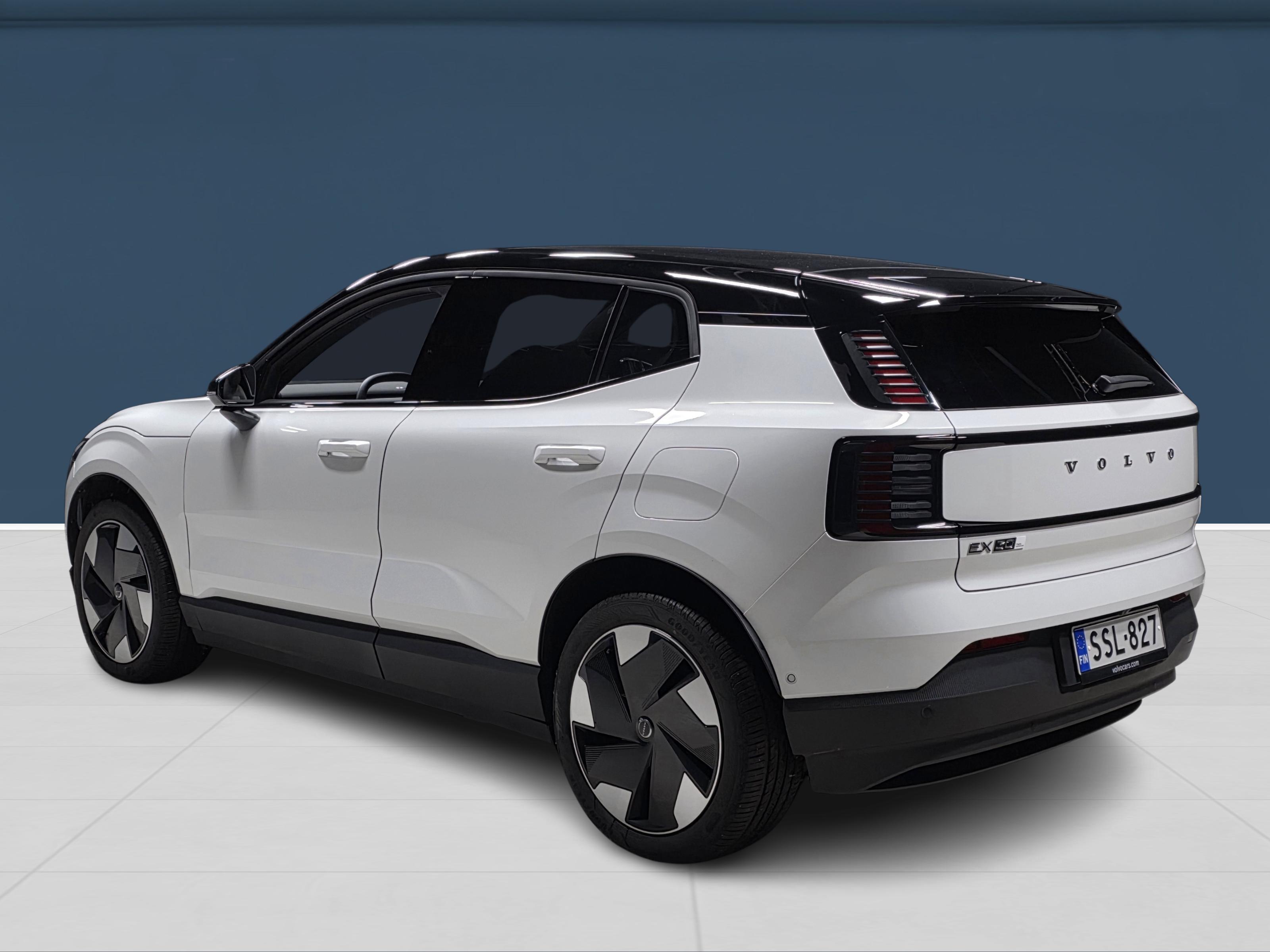 Volvo EX30 Twin Performance Ultra 2026, kuva 6/16