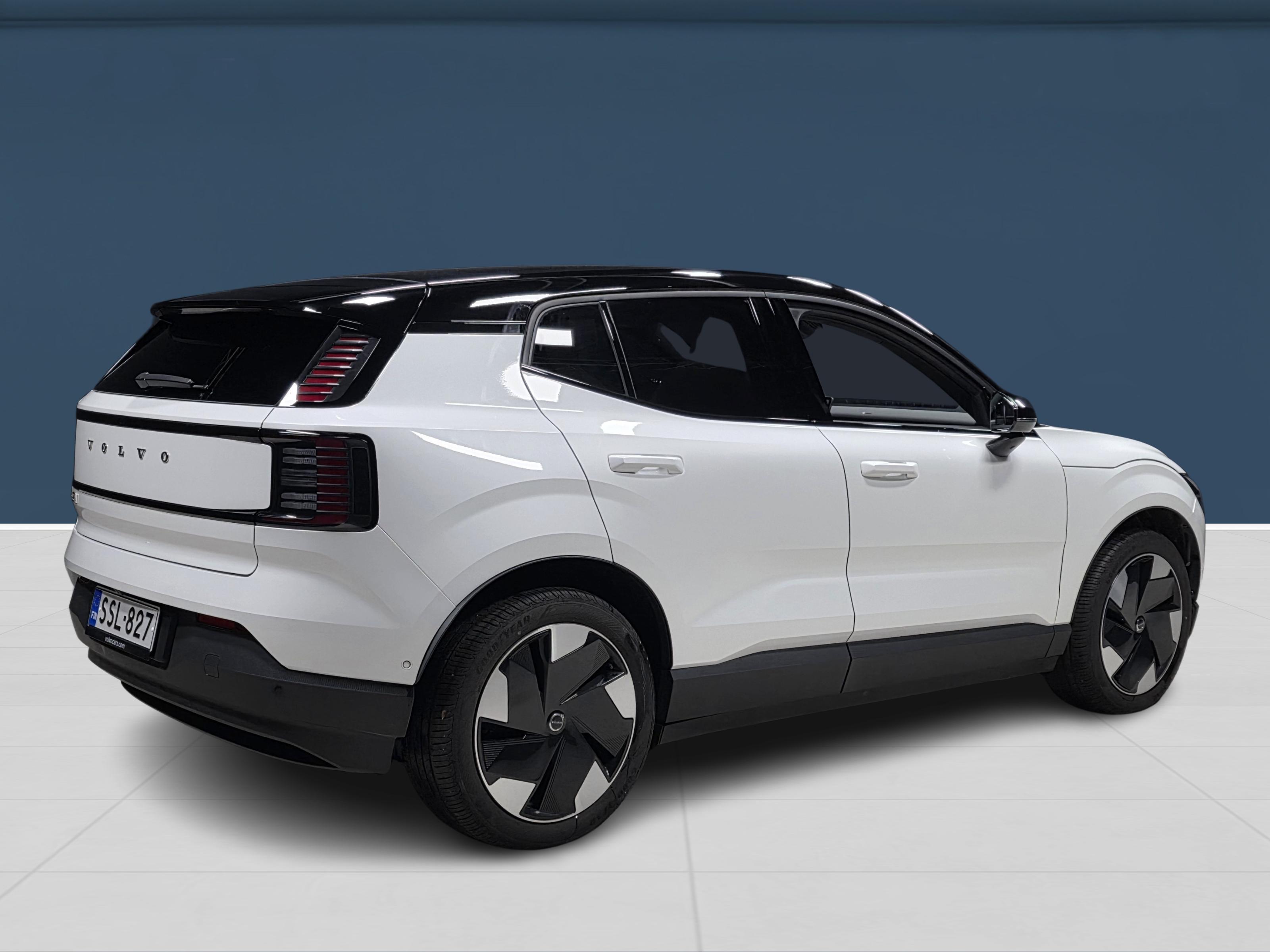 Volvo EX30 Twin Performance Ultra 2026, kuva 4/16