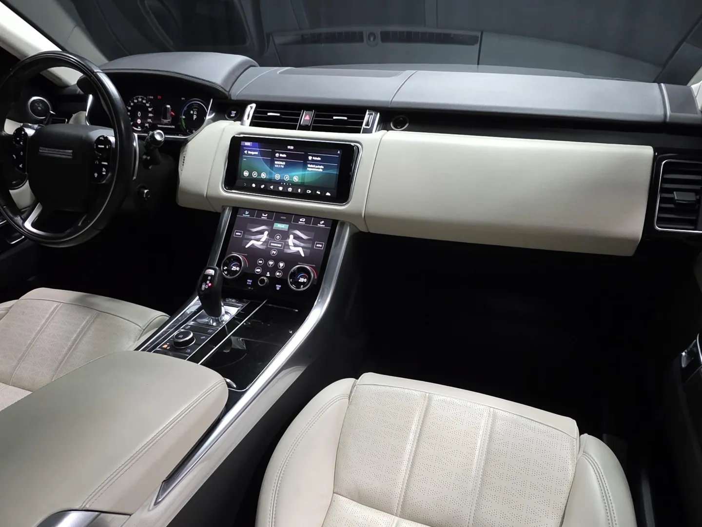 Autokuva 17 - SYU-319