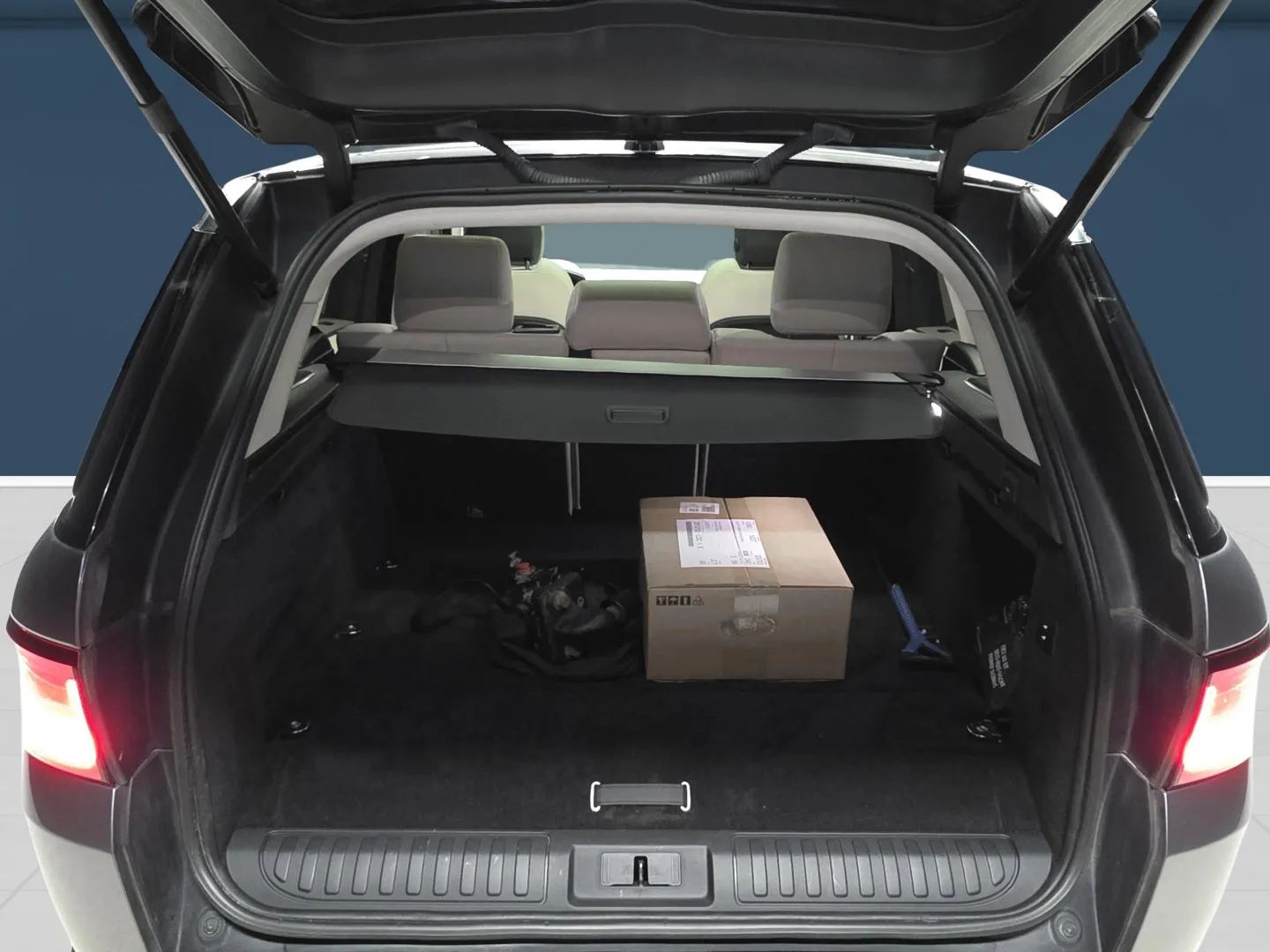 Autokuva 11 - SYU-319