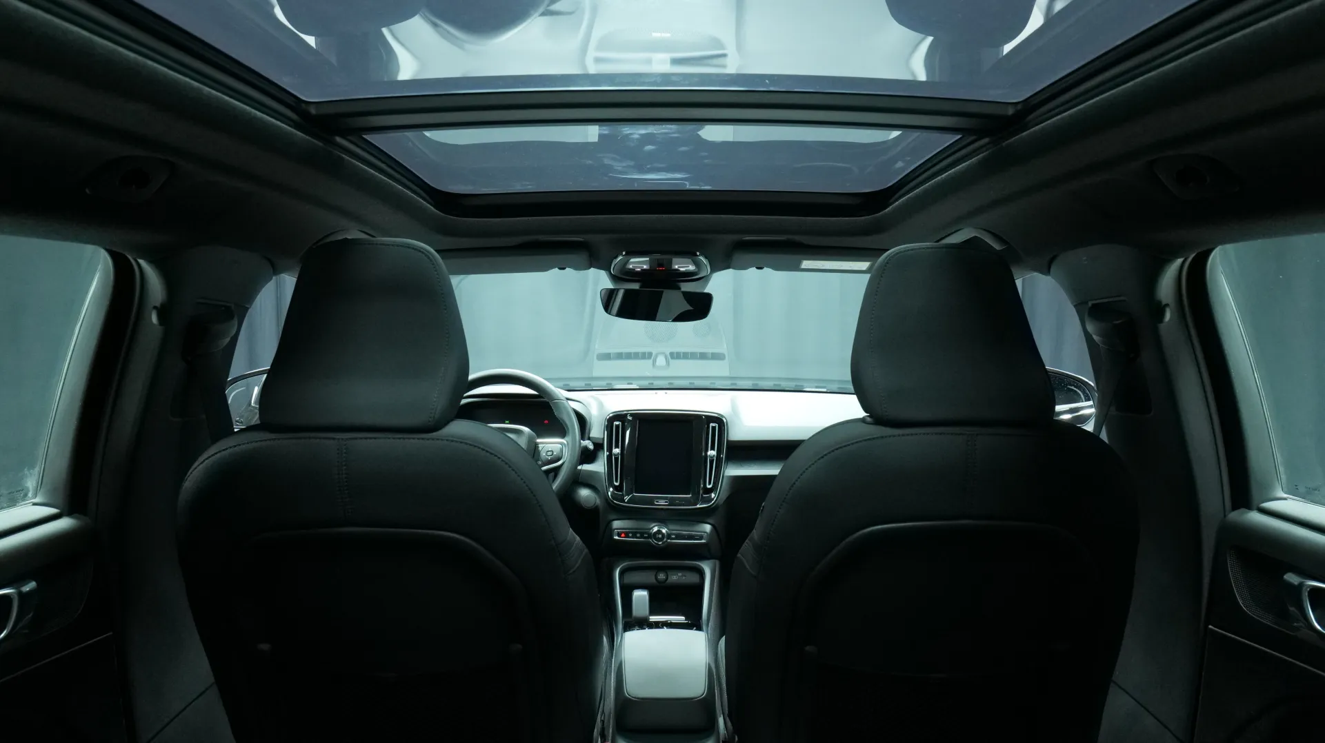 Autokuva 18 - SYY-437