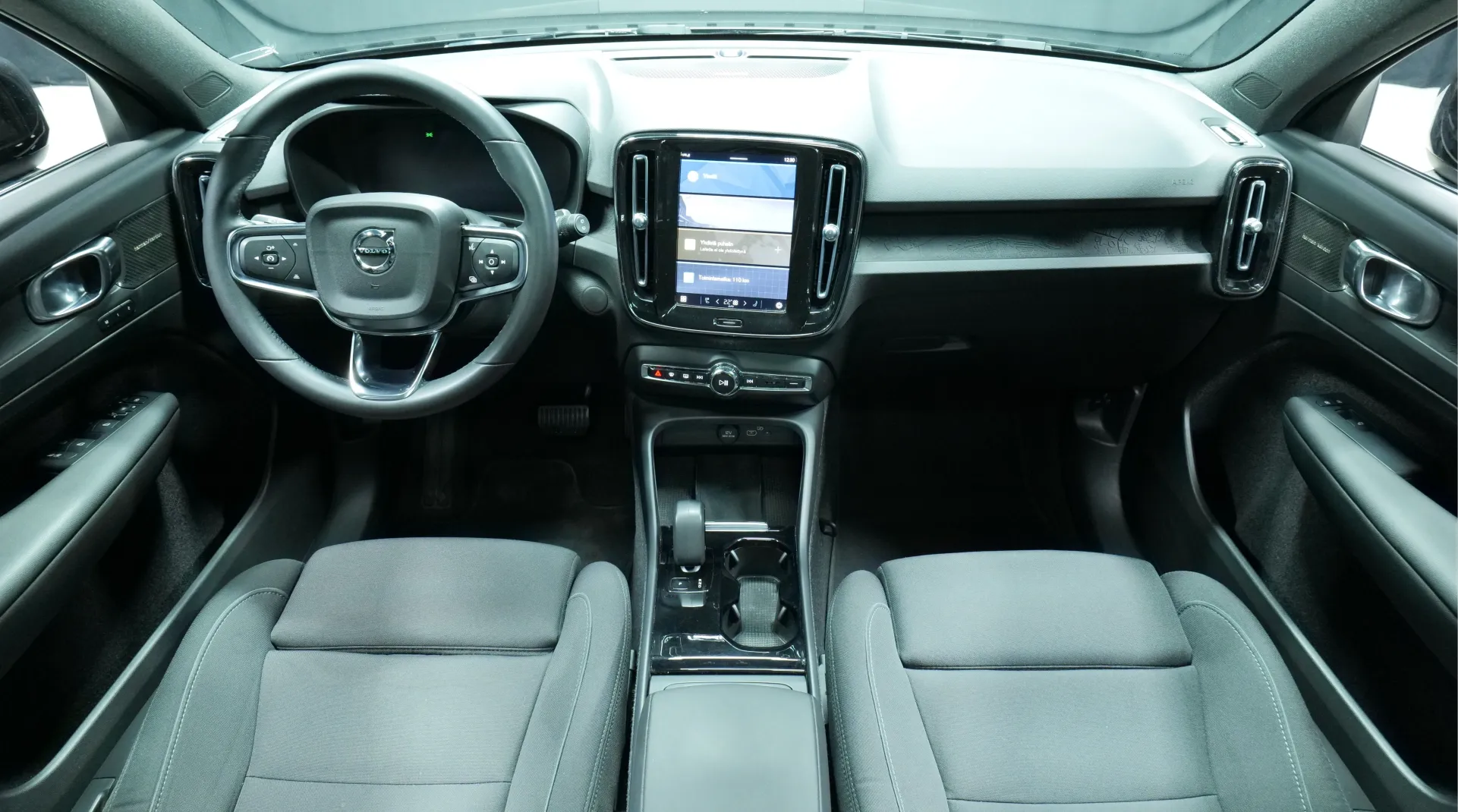 Autokuva 14 - SYY-437