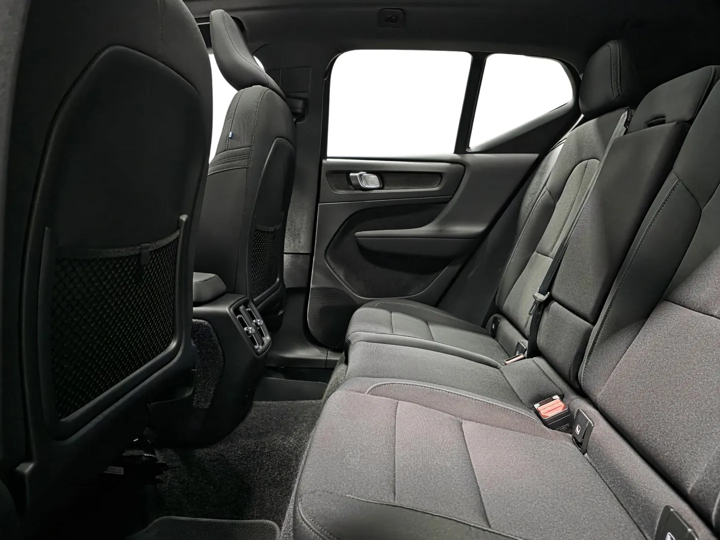 Autokuva 9 - SYY-439