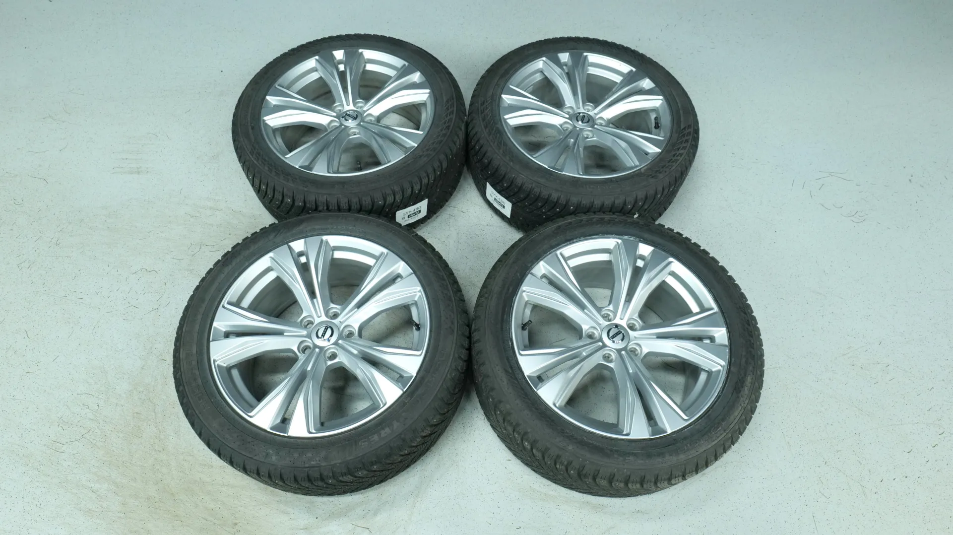 Autokuva 19 - SYY-480