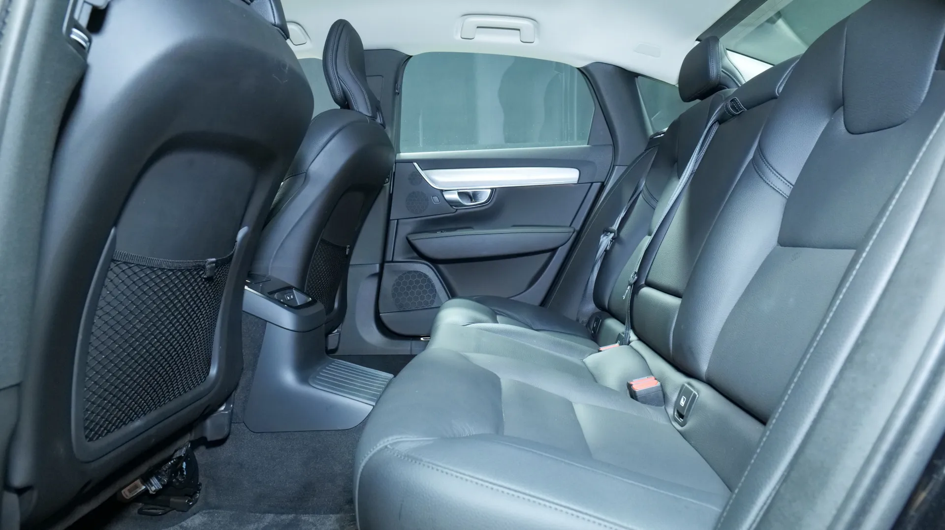 Autokuva 16 - SYY-480