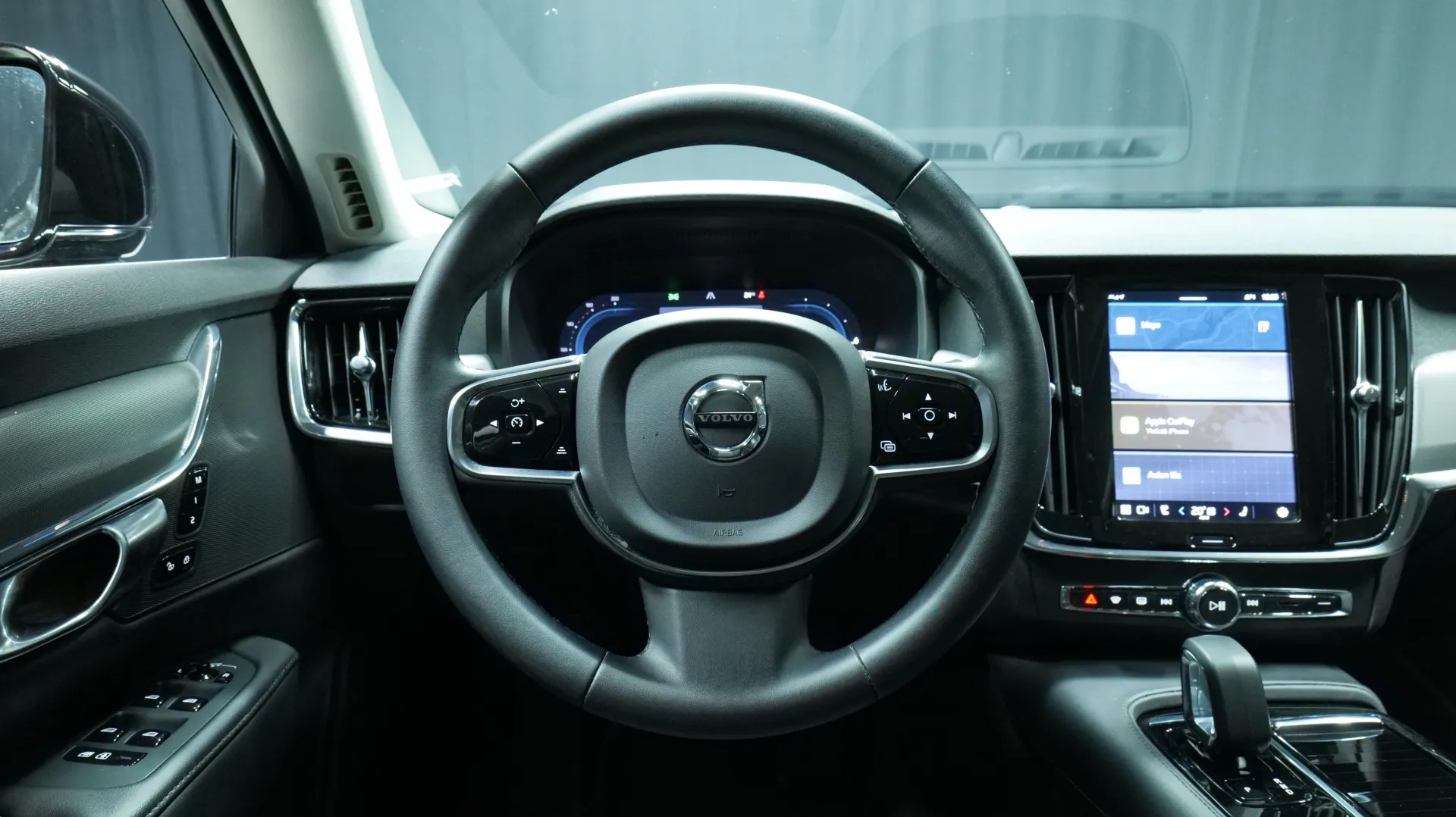 Autokuva 15 - SYY-480