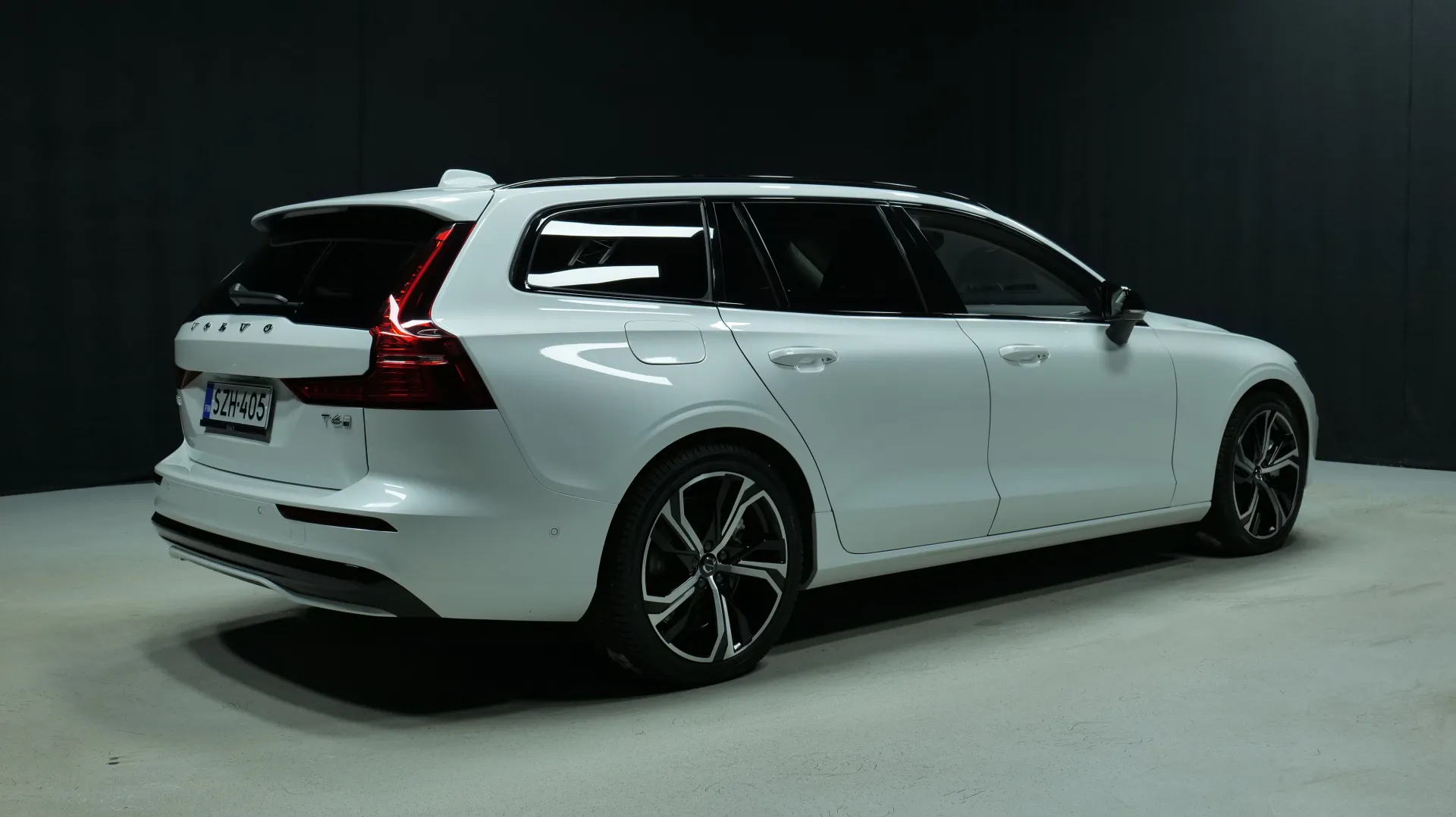 Autokuva 3 - SZH-405