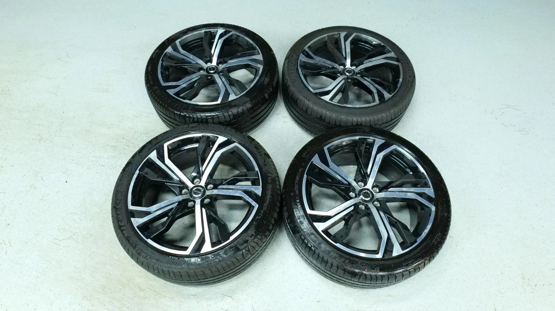 Autokuva 19 - SZH-405